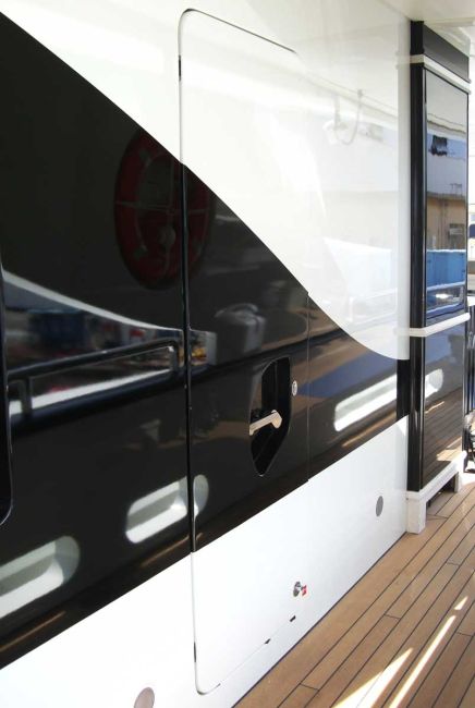 Watertight doors